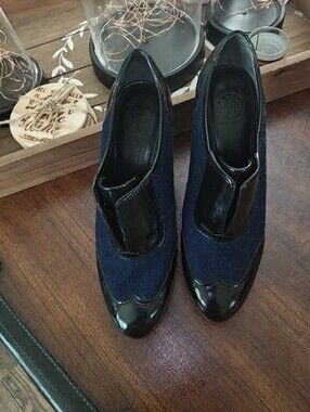 Tory Burch Navy and Black Patent Leather Shooties